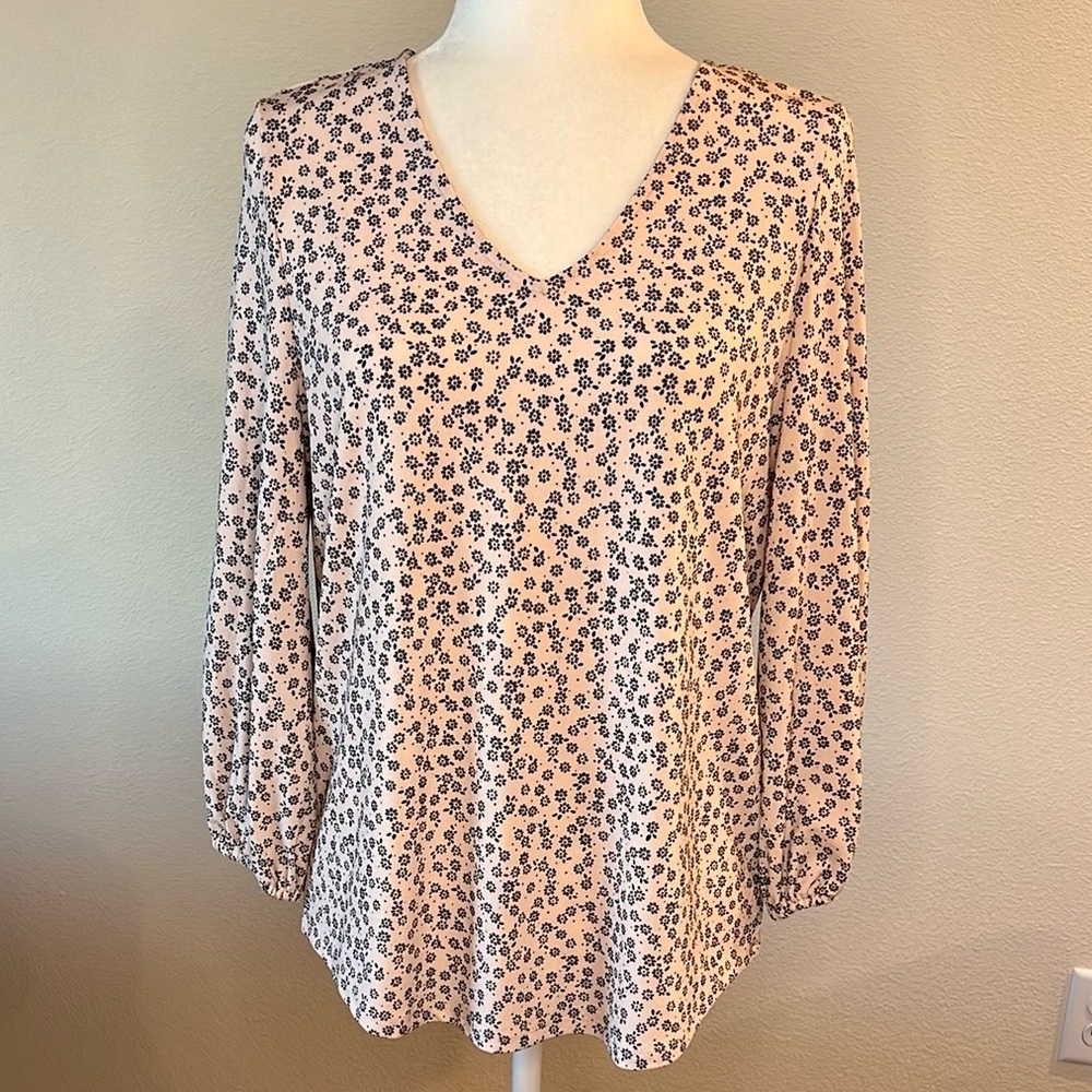 Adrianna Papell Pink and Black Floral V-Neck Women's Top